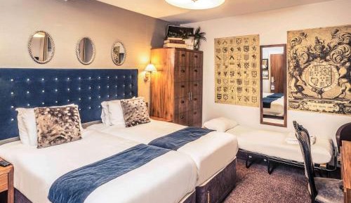Standard Twin Room