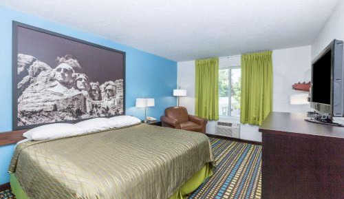 King Room - Non-Smoking