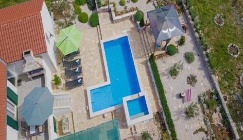 Three Bedroom holiday home 