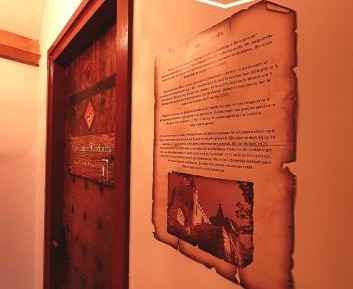 10-Bed Mixed Dormitory Room
