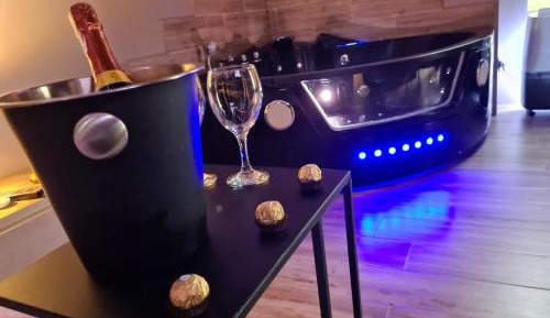 Deluxe Apartment with Spa Bath