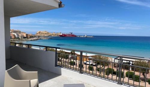 Quadruple Room with Sea View and Terrace