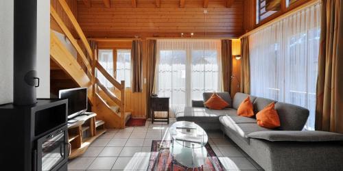 Three-Bedroom Apartment (581/582)