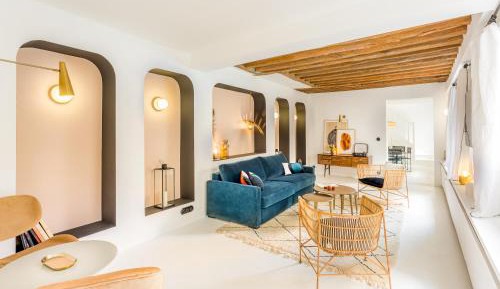 Deluxe Family Suite