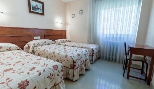 Twin Room with Shared Bathroom