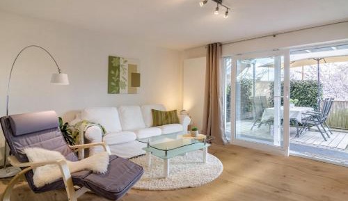 Superior One-Bedroom Apartment