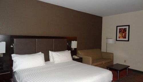 Standard King Room with Sofa Bed
