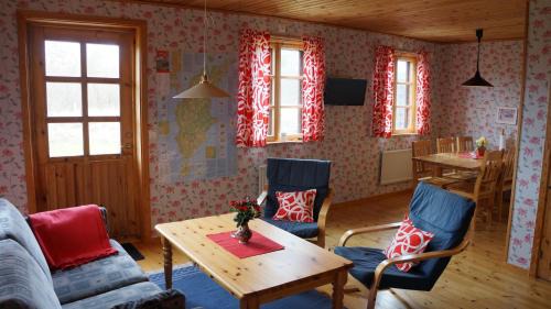 Three-Bedroom Cottage