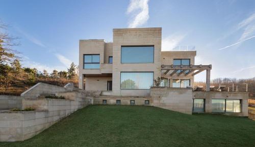Four-Bedroom Holiday Home