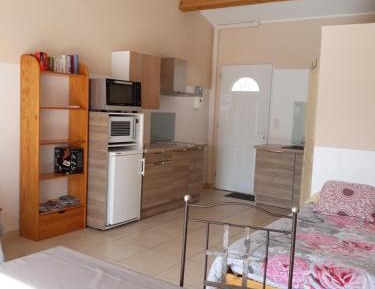 Studio Apartment