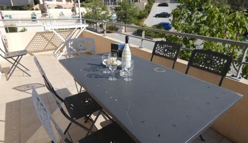 Two-Bedroom Apartment - Pool Side