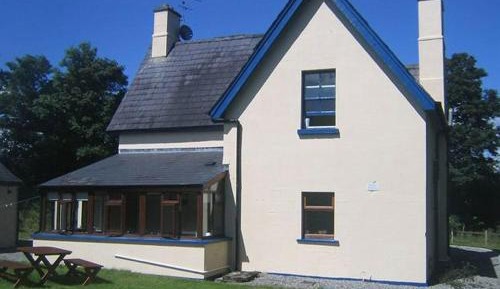 Cottage with Garden View