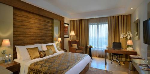 Deluxe Room, 30% off on Spa