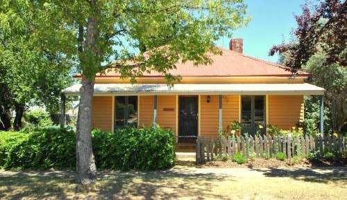 Three-Bedroom Cottage