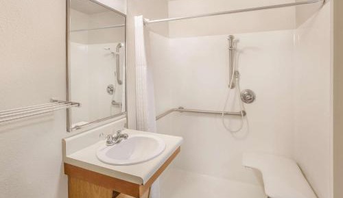 Double Room with Two Double Beds - Accessible/Non-Smoking