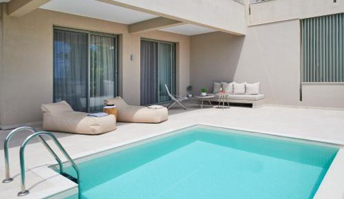 Executive Suite with Private Pool