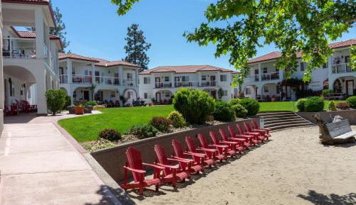Two-Bedroom Suite with Lake View