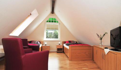 Double or Twin Room with Bathroom