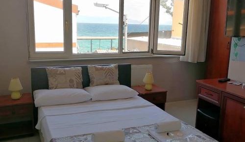 Comfort Triple Room with Shower