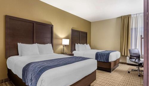Queen Room with Two Queen Beds - Non-Smoking