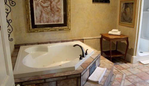 Deluxe Double Room with Spa Bath 