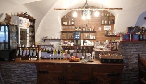 Quadruple Room with Shared Bathroom