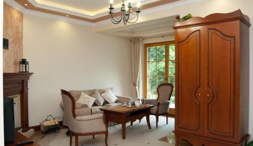 Apartment (2 Adults)