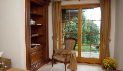 One-Bedroom Apartment (4 Adults)