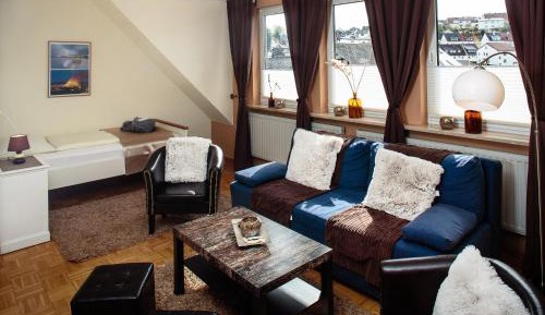 One-Bedroom Suite with Sofa Bed