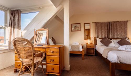 Family Room with Sea View
