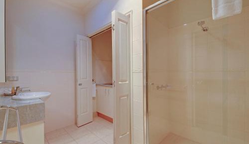 Gwalia Two-Bedroom Apartment