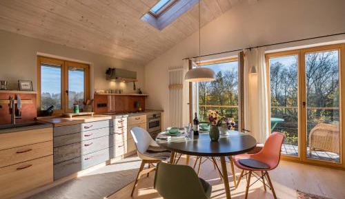 Superior One-Bedroom Apartment with Balcony