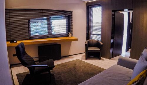 One-Bedroom Apartment (2 Adults)