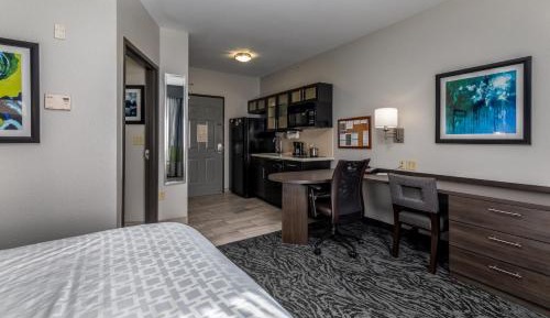 Queen Studio - Non-Smoking