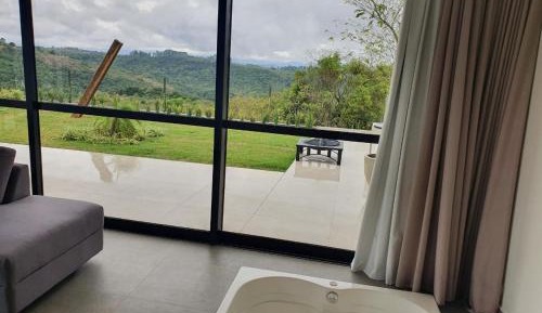 King Room with Spa Bath