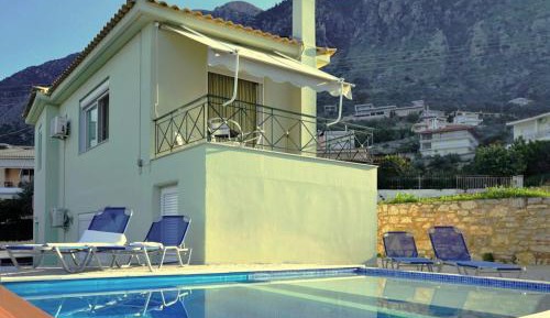  Holiday Home with Garden 