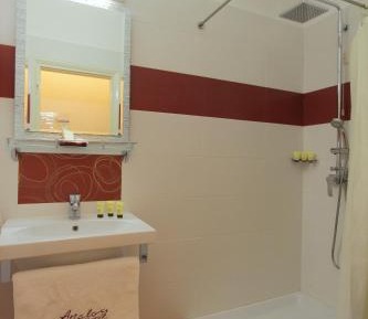 Economy Double or Twin Room