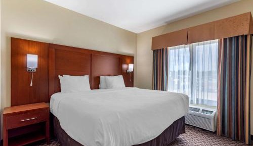 King Room - Accessible/Non-Smoking
