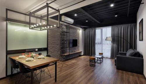 The Classic Suite