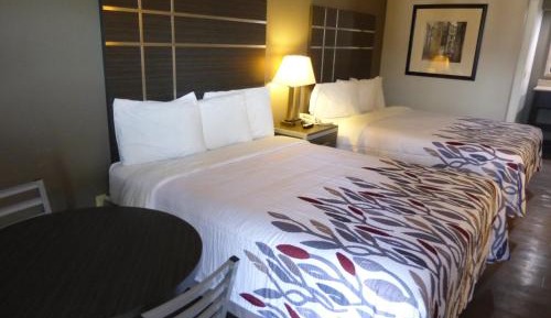 Deluxe Queen Room with Two Queen Beds - Non-Smoking