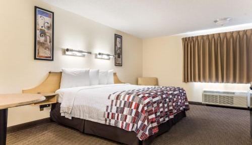 Deluxe King Room Disability Access Smoke Free