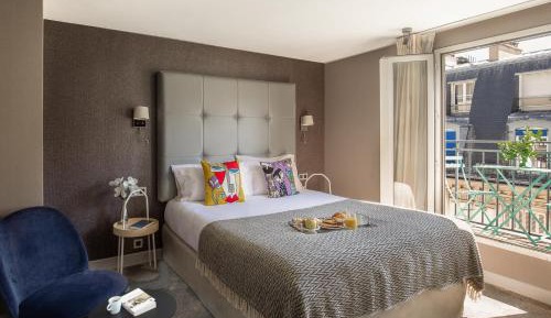 Junior Suite with Balcony