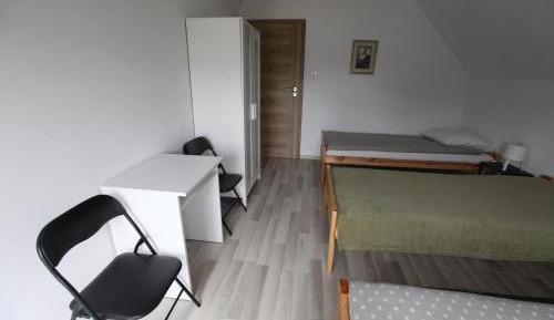 Economy Triple Room with Shared Bathroom