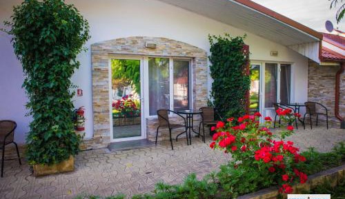 Double Room with Pool View 3*