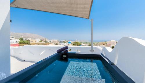 Nereus Suite with Private Hot Tub