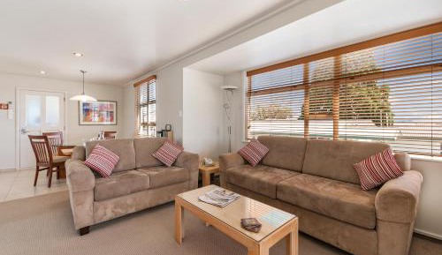 Large One-Bedroom Suite