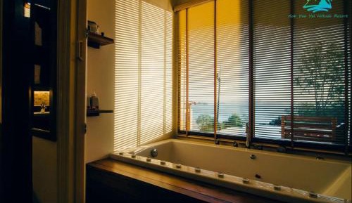 Deluxe Pool Villa with Ocean View