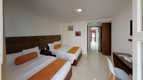 Deluxe Queen Room with Two Queen Beds