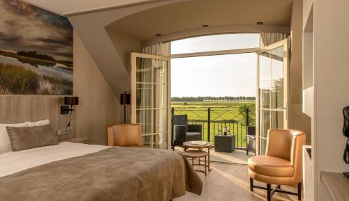 Superior Room with Balcony
