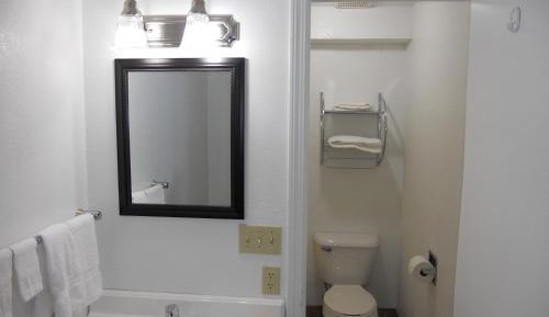 Double Room with Two Double Beds - Non-Smoking